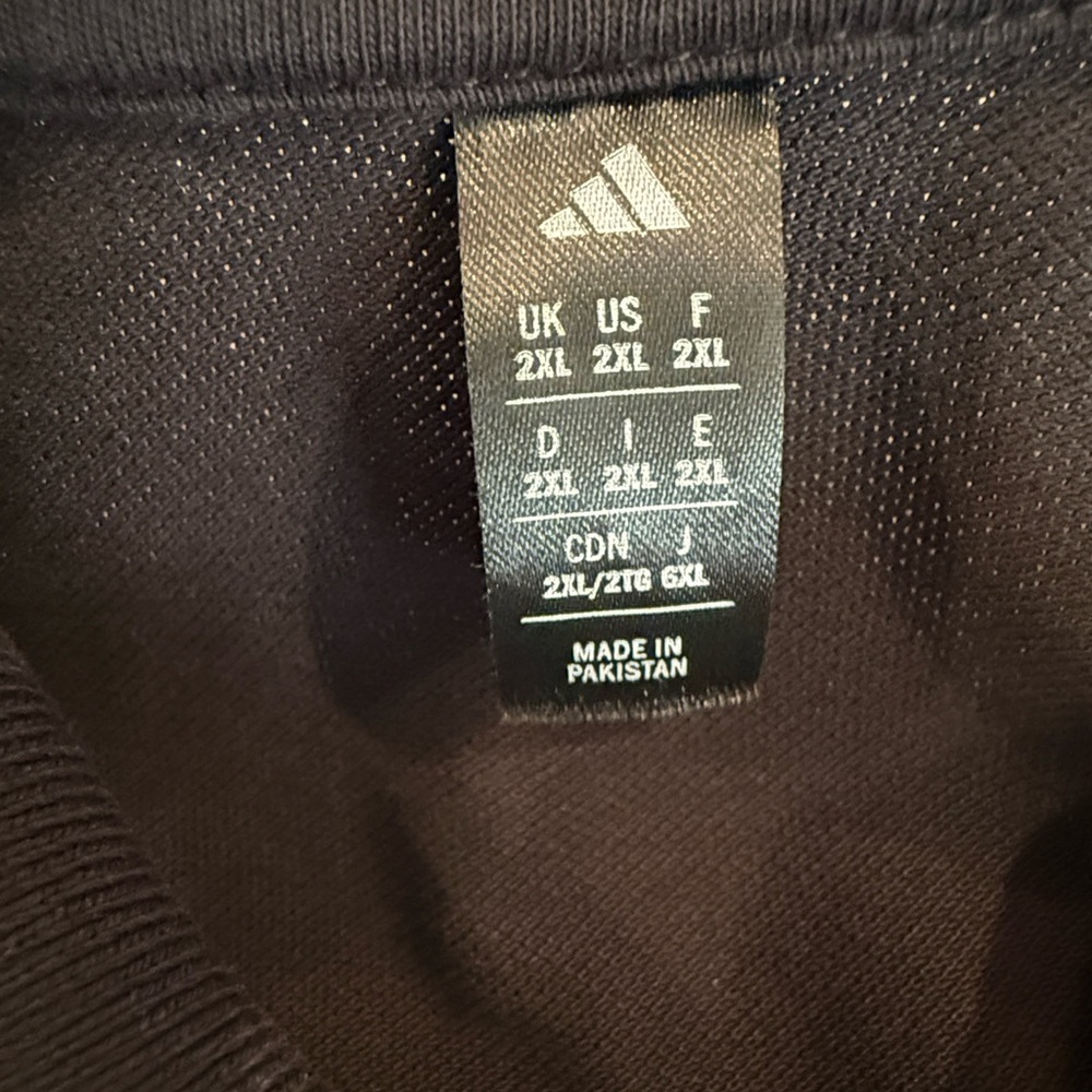 Mercedes AMG Petronas men’s 2xl Black adidas Polo Shirt. Never worn - Picture 9 of 12